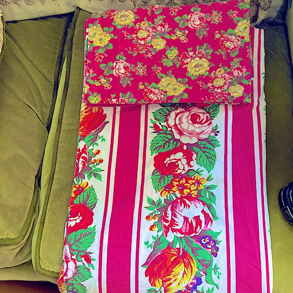 Queen flat, Kenzo for Yves Delorme,Paris